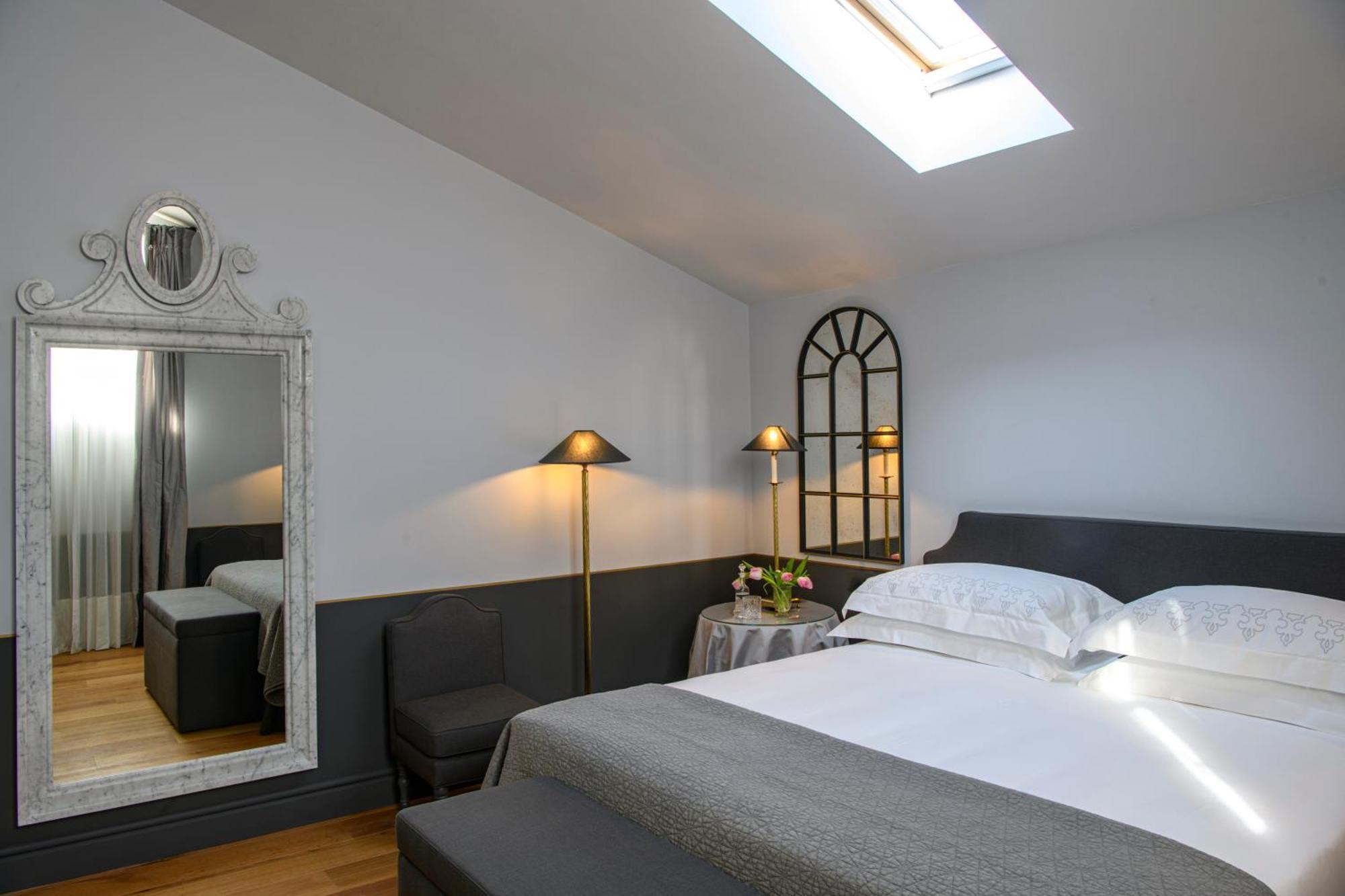 Helvetia&Bristol Firenze - Starhotels Collezione Εξωτερικό φωτογραφία A bedroom at the hotel