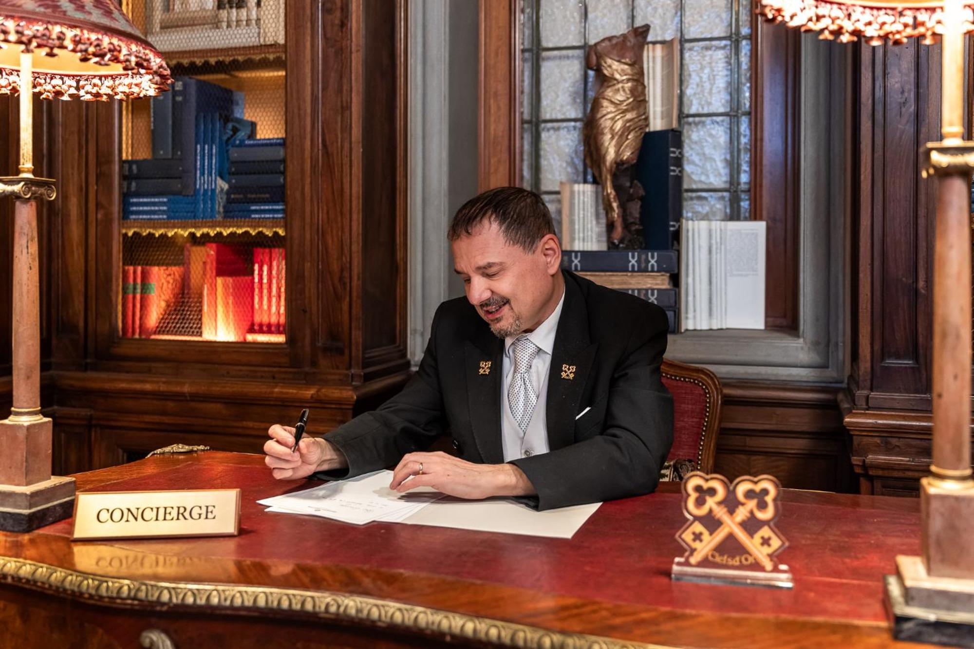 Helvetia&Bristol Firenze - Starhotels Collezione Εξωτερικό φωτογραφία Mayor of Prague Zdeněk Hřib