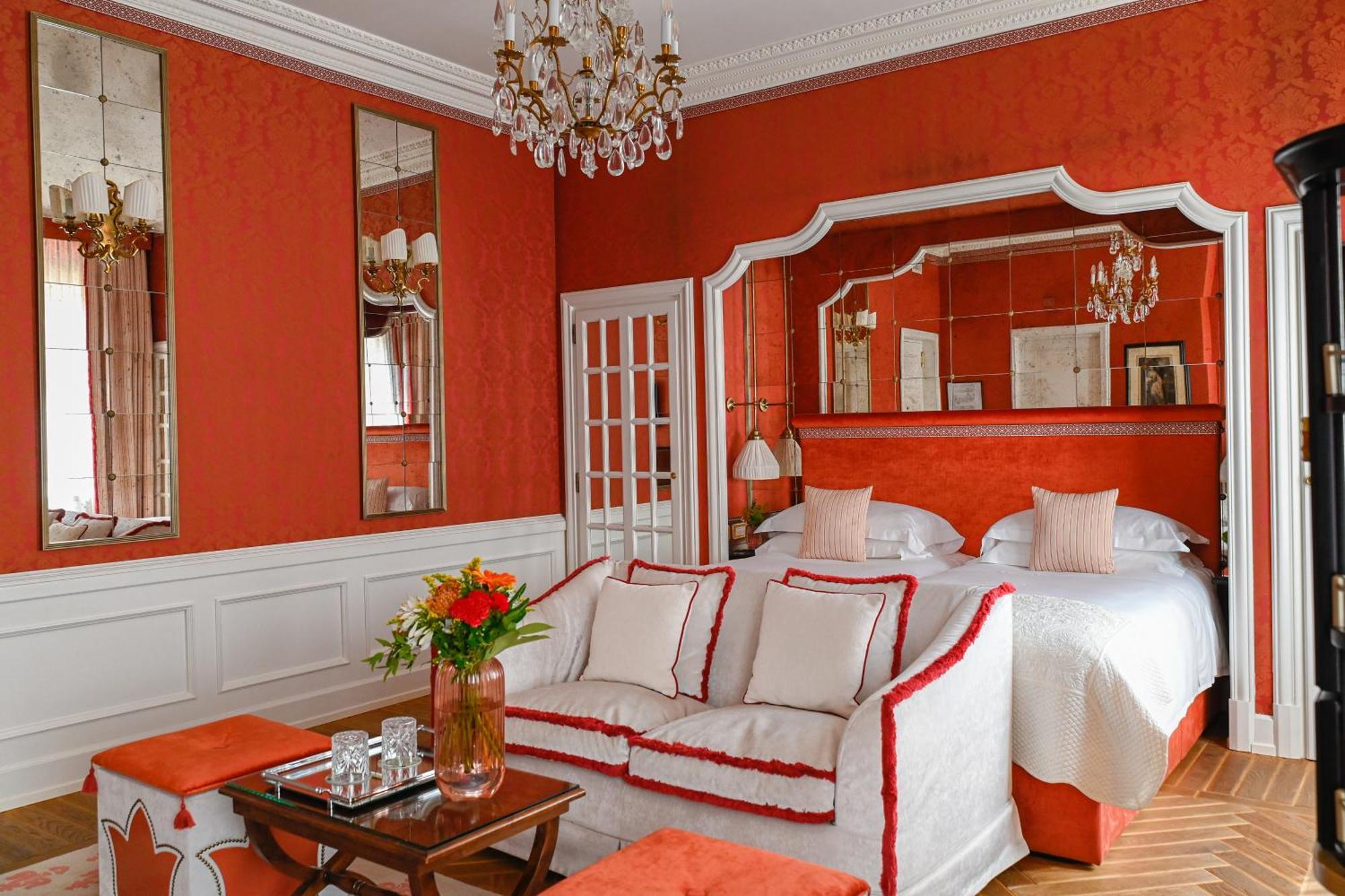 Helvetia&Bristol Firenze - Starhotels Collezione Εξωτερικό φωτογραφία A suite at the Mandarin Oriental
